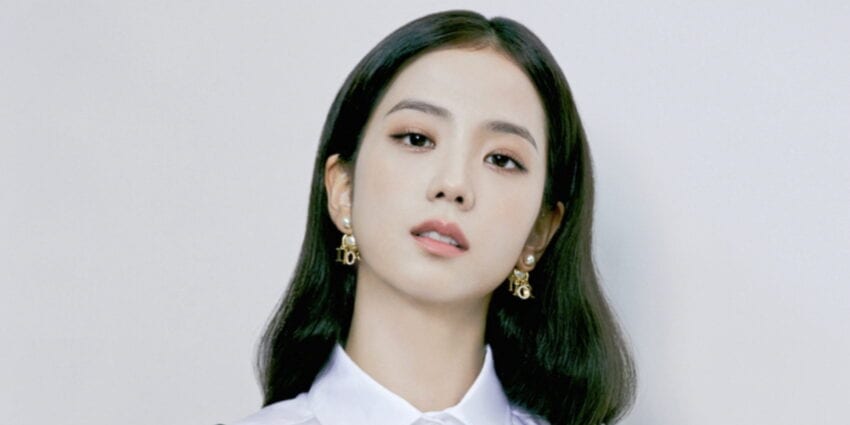 BLACKPINK Jisoo is so stylish with DIOR Dress and Earrings!