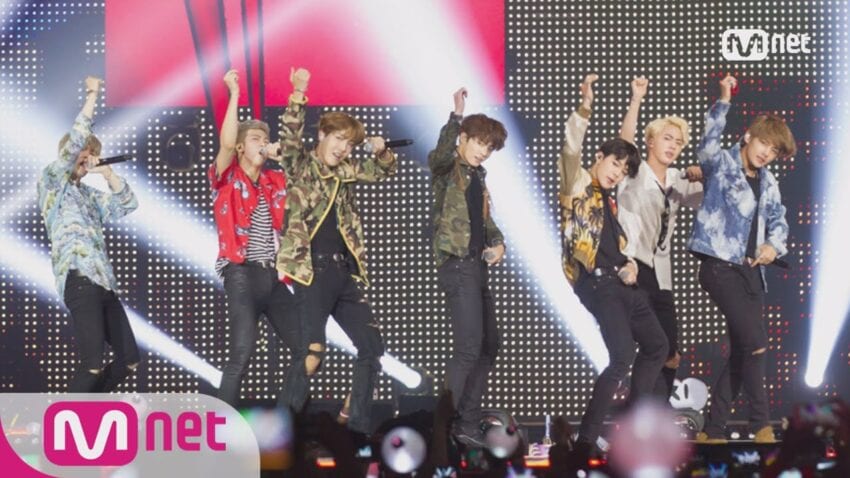 BTS online konser öncesi motivasyon: İnanılmaz Senkron BTS Dansı