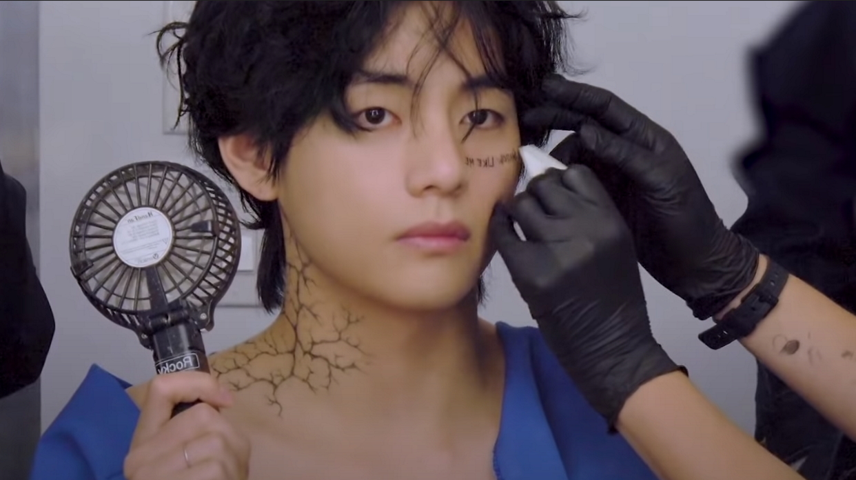 Top more than 56 kim taehyung tattoo - in.cdgdbentre