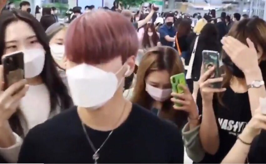 ATEEZ Members Harassed at the Airport