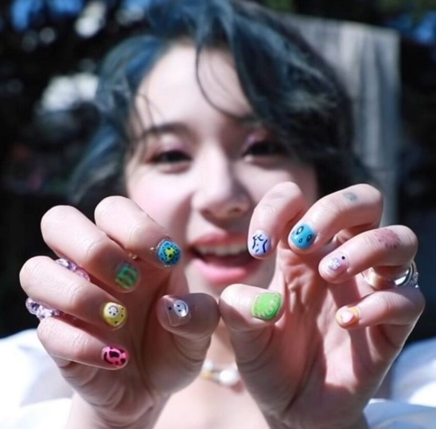 K-Pop Idols Must Have Well-Groomed Nails