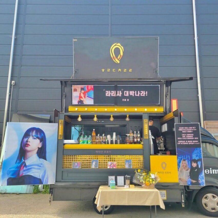 Rose sent a truck for Lisa’s solo shoot!