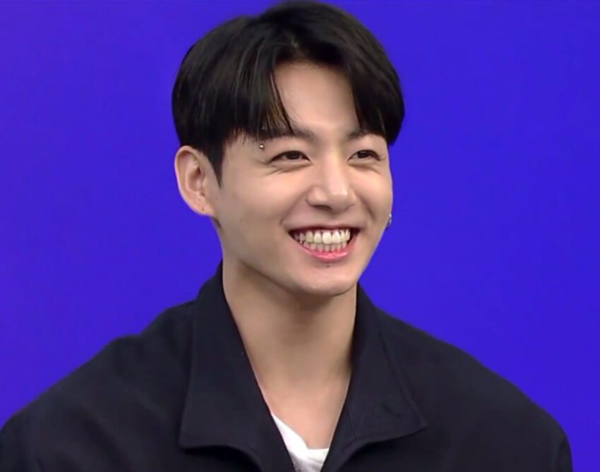 Jungkook Attracts Attention With His Smart Answers and Smiling Eyes