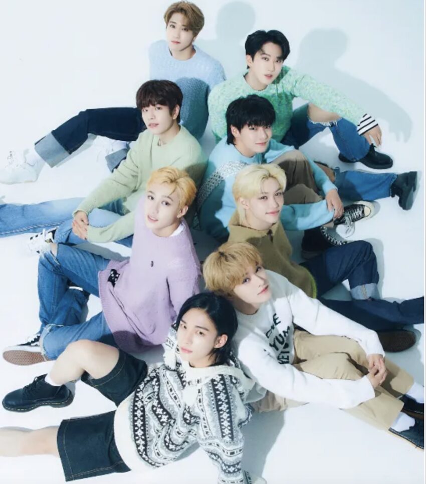 Stray Kids is very nice with their pastel tones.
